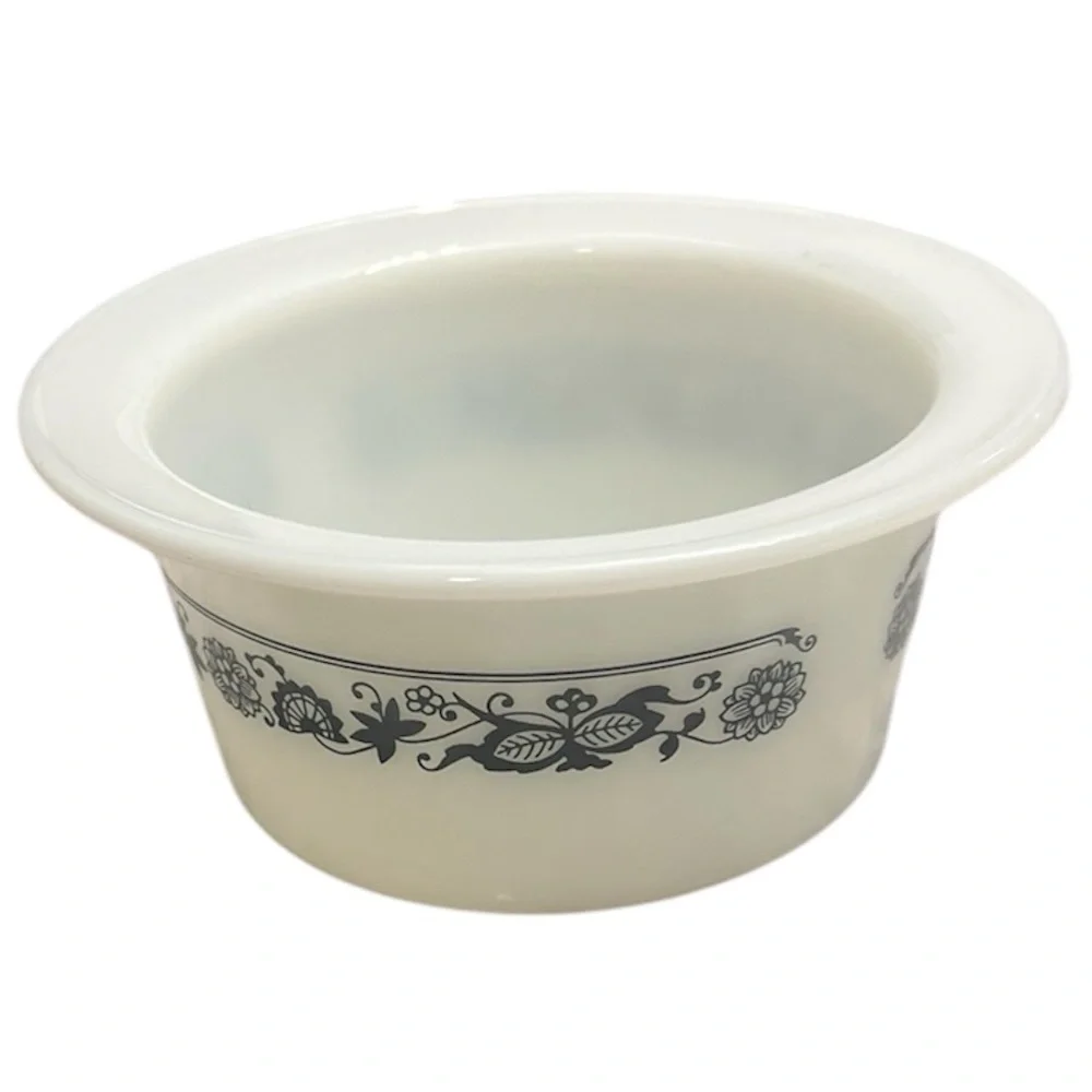 Vintage Pyrex Corning Old Town Blue Onion 5.5